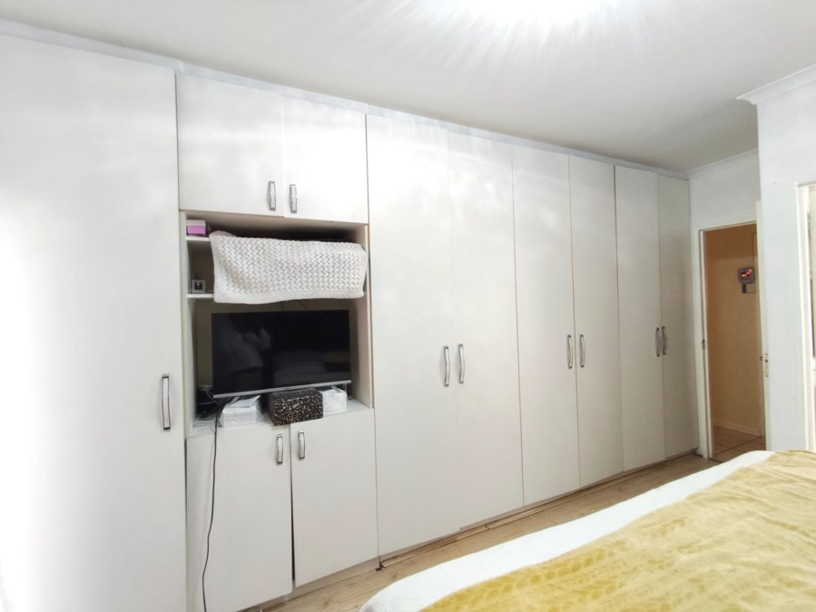 3 Bedroom Property for Sale in Steenberg Western Cape